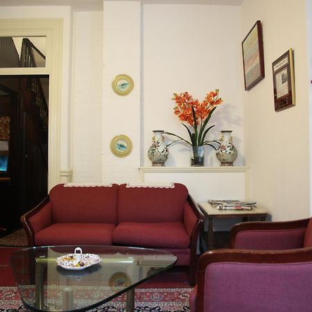 A Friendly Inn At Harvard Кембридж Экстерьер фото