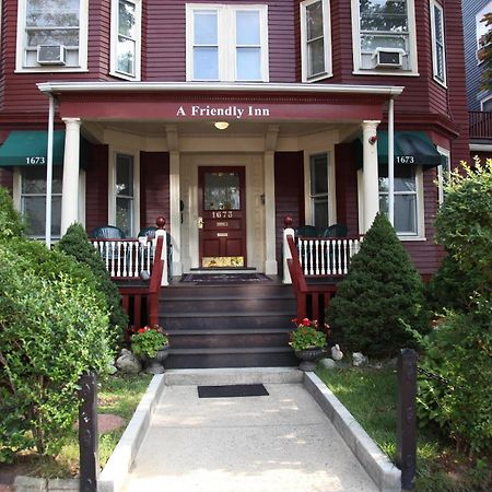 A Friendly Inn At Harvard Кембридж Экстерьер фото